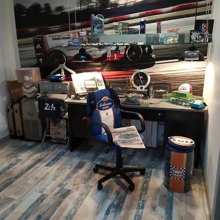 Maison Avec Parking Privatif Arnage