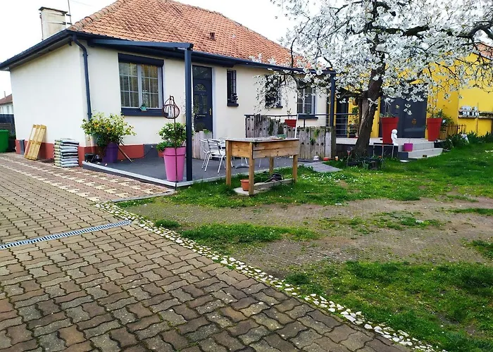 Maison Avec Parking Privatif * Arnage